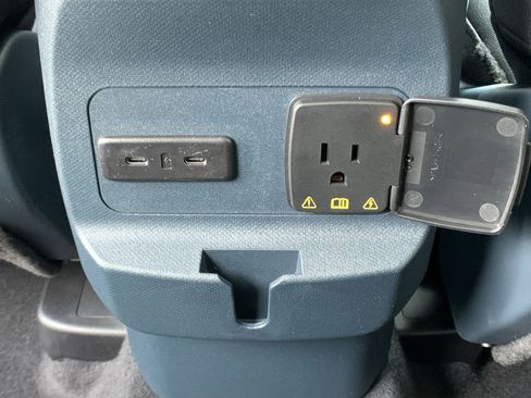 New 2025 Ford Maverick XLT w/ XLT Luxury Package image 24