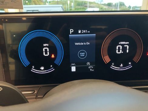 New 2026 Hyundai Kona SE image 13