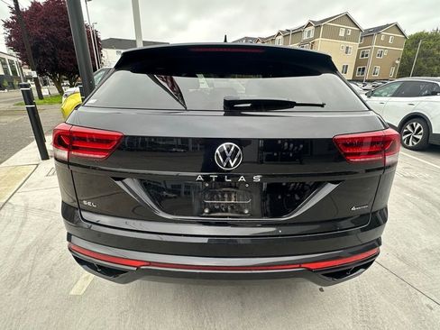 Used 2023 Volkswagen Atlas Cross Sport SEL R-Line AWD/4WD image 6