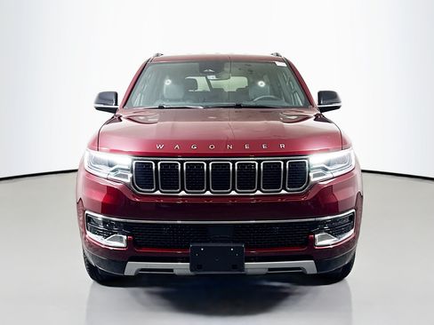Used 2025 Jeep Wagoneer L Series II w/ 8-pass Seating Package AWD/4WD image 2