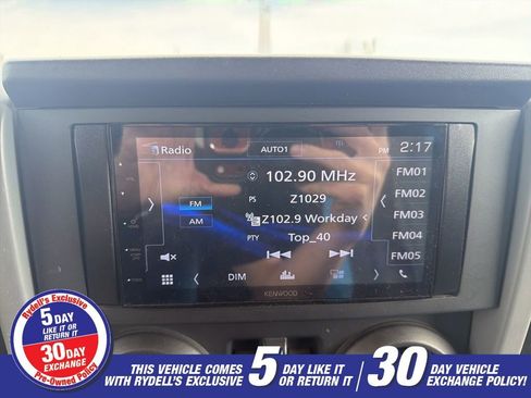 Used 2010 Jeep Wrangler Unlimited Islander image 16