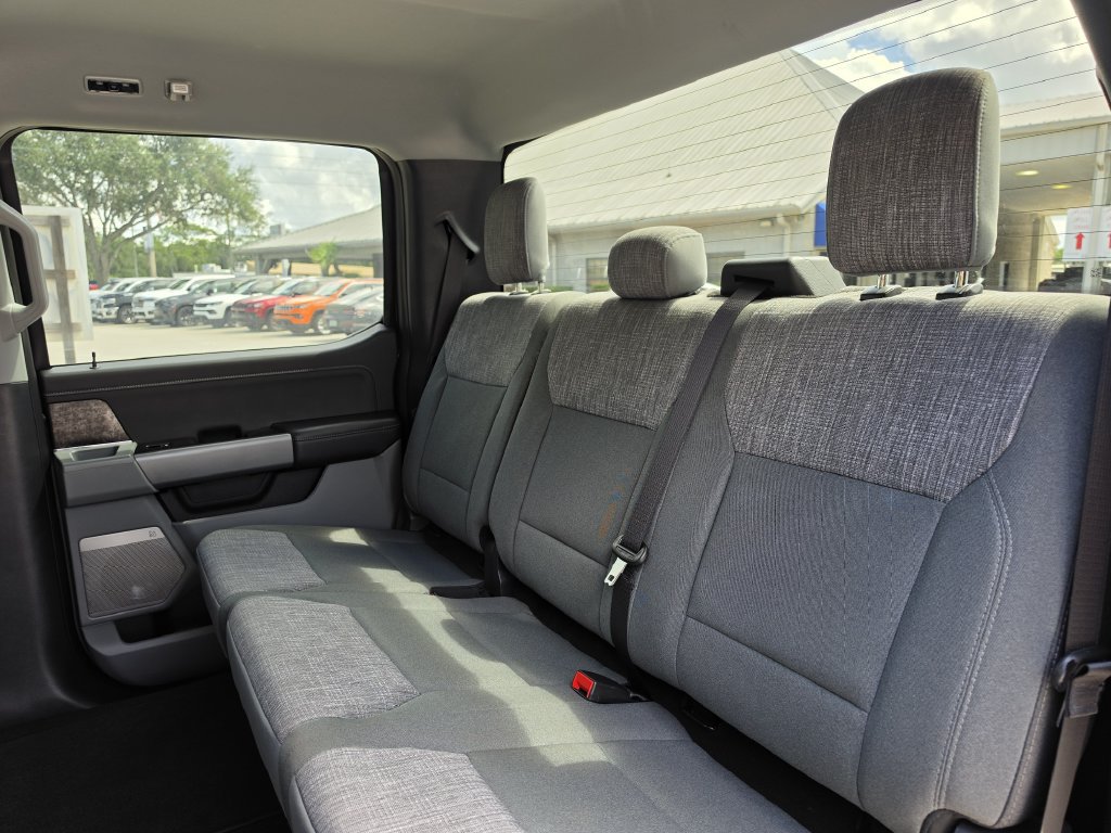 Used 2024 Ford F350 XLT w/ XLT Premium Package AWD/4WD image 17