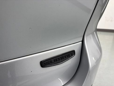 Used 2025 Jeep Grand Cherokee L Summit AWD/4WD image 8