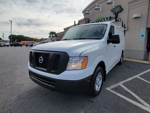 Used 2020 Nissan NV 1500 SV image 5