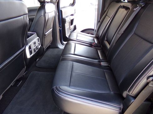 Used 2018 Ford F150 Lariat w/ Equipment Group 502A Luxury AWD/4WD image 21