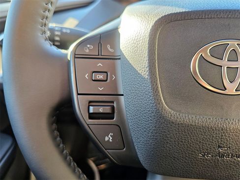 New 2026 Toyota Prius LE image 31