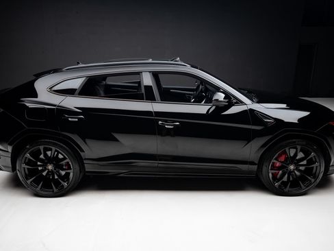 Used 2019 Lamborghini Urus AWD/4WD image 33