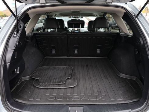 Used 2016 Subaru Outback 2.5i Limited image 13