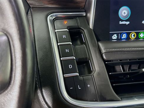 Used 2021 Chevrolet Tahoe LT AWD/4WD image 17