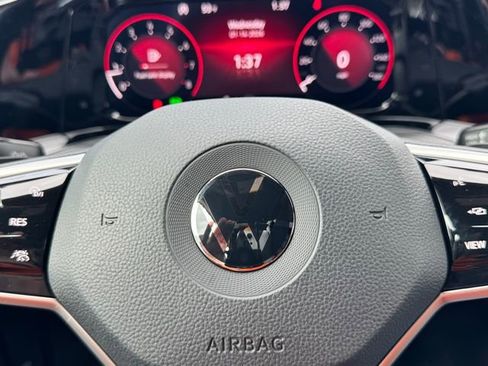 Used 2022 Volkswagen GTI S image 25