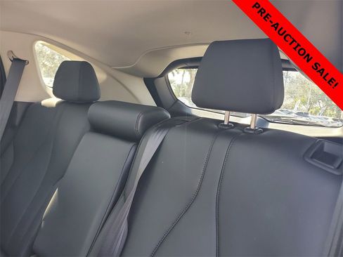 Used 2024 Acura RDX SH-AWD image 13