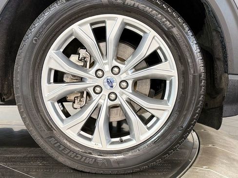 Used 2023 Ford Explorer XLT w/ Equipment Group 202A image 25