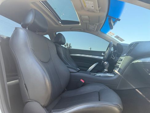 Used 2015 INFINITI Q60 Journey w/ Premium Package image 19