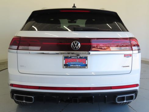 New 2026 Volkswagen Atlas Cross Sport SEL Premium R-Line image 5