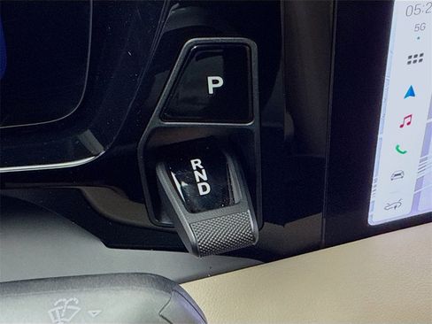 Used 2025 Porsche Macan 4 Electric image 20