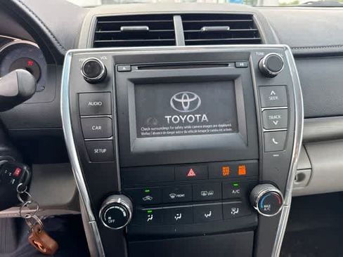 Used 2017 Toyota Camry LE FWD image 18