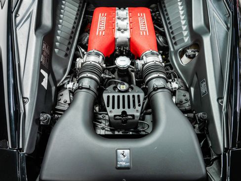 Used 2012 Ferrari 458 Italia Coupe image 11