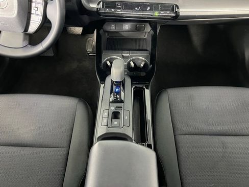 Used 2025 Toyota Prius LE image 17