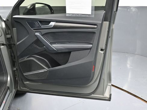 Used 2023 Audi SQ5 Prestige w/ Prestige Package image 41