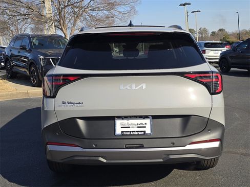 New 2026 Kia Sportage EX image 4