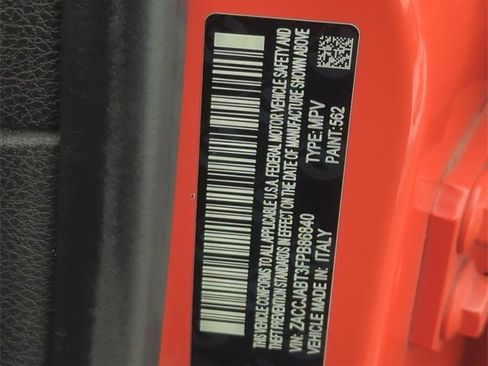 Used 2015 Jeep Renegade Latitude w/ Popular Equipment Group image 27