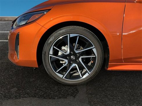 Used 2024 Nissan Sentra SR image 12