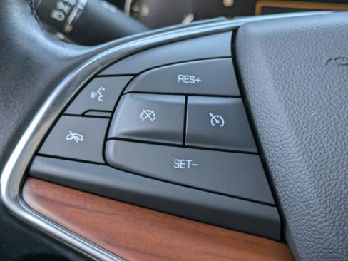 Used 2021 Cadillac XT5 Premium Luxury image 23