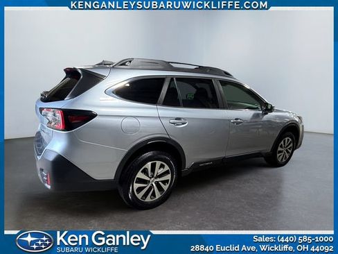 Certified 2022 Subaru Outback Premium AWD/4WD image 5