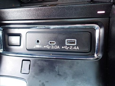 Certified 2023 Subaru Ascent Limited w/ Technology Package AWD/4WD image 18