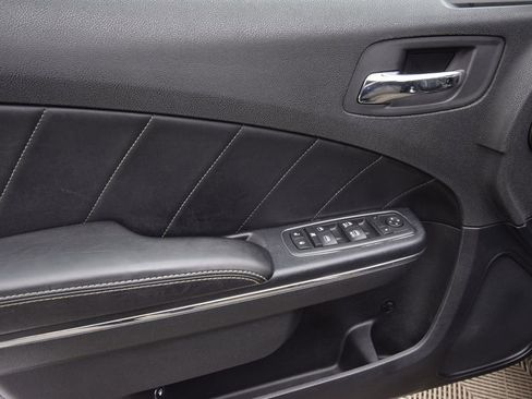 Used 2013 Dodge Charger R/T image 24