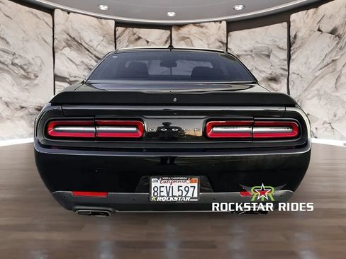 Used 2015 Dodge Challenger R/T Scat Pack w/ Driver Convenience Group RWD image 6
