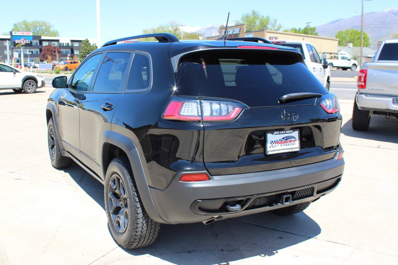 Used 2022 Jeep Cherokee Latitude w/ Sun & Sound Group AWD/4WD image 10