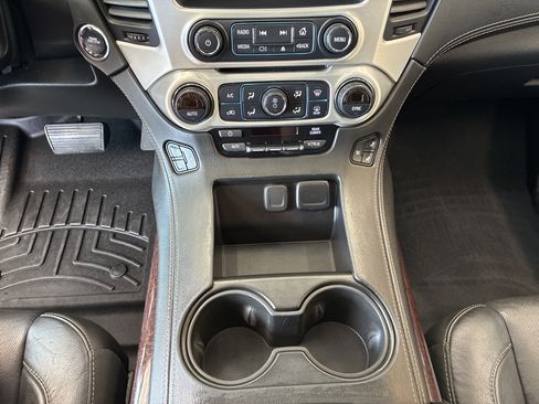 Used 2020 GMC Yukon SLT AWD/4WD image 24