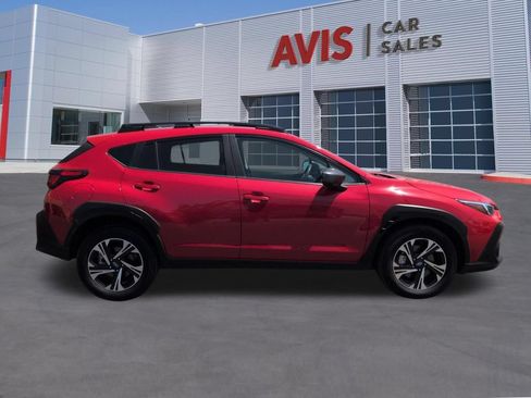 Used 2025 Subaru Crosstrek 2.5i Premium AWD/4WD image 5