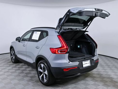 Certified 2026 Volvo XC40 B5 Plus AWD/4WD image 33