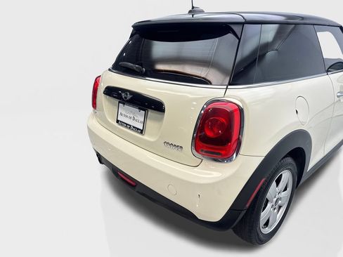 Used 2016 MINI Cooper 2-Door Hardtop FWD image 18