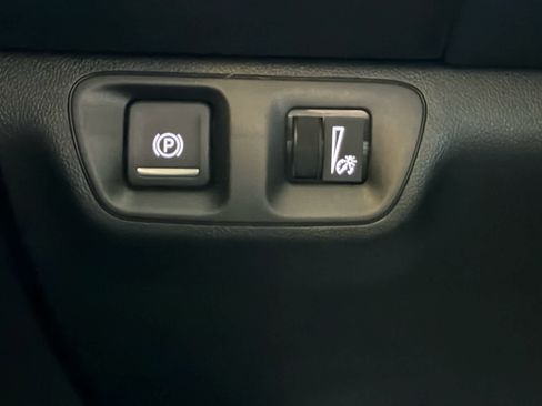 Used 2023 GMC Acadia SLE w/ Driver Convenience Package image 42