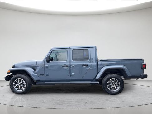 New 2026 Jeep Gladiator Sport AWD/4WD image 6