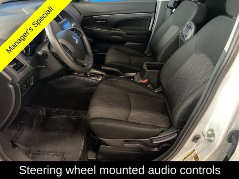 Used 2025 Mitsubishi Outlander Sport ES AWD/4WD image 8