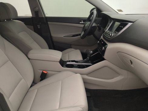 Used 2018 Hyundai Tucson Value FWD image 21