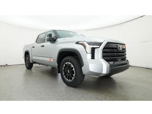 New 2026 Toyota Tundra SR5 AWD/4WD image 29