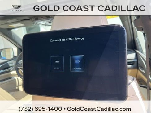 Certified 2024 Cadillac Escalade ESV Premium Luxury w/ LPO, Floor Liner Package AWD/4WD image 10
