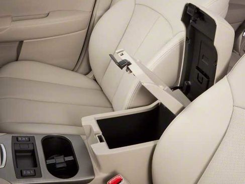 Used 2010 Subaru Outback 2.5i Premium image 12