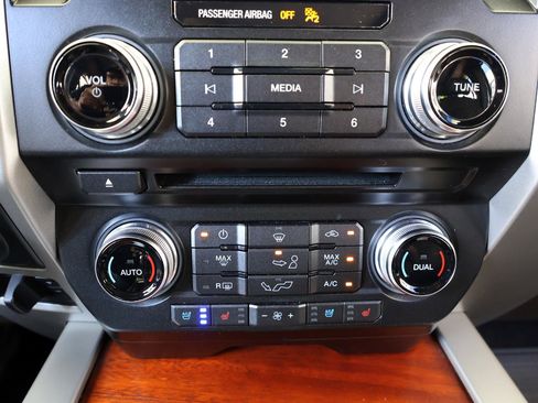 Used 2016 Ford F150 King Ranch w/ Equipment Group 601A Luxury RWD image 50