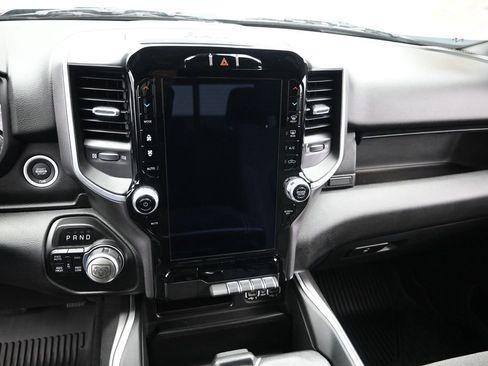 Used 2022 RAM 1500 Big Horn w/ Night Edition AWD/4WD image 12