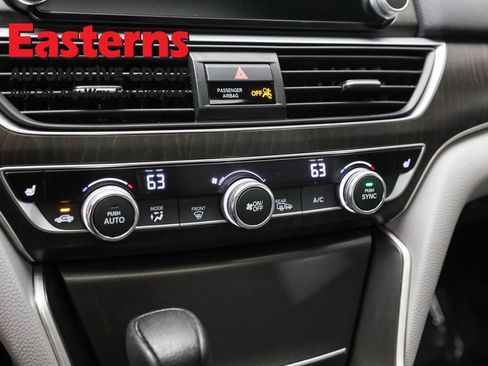 Used 2019 Honda Accord EX image 19