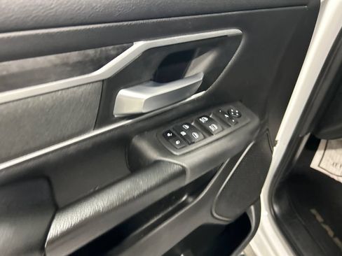 Used 2022 RAM 1500 Big Horn AWD/4WD image 14