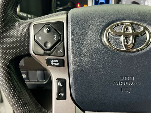 Used 2023 Toyota Tacoma SR5 w/ Technology Package RWD image 18