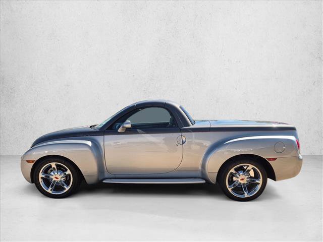Used 2005 Chevrolet SSR w/ Preferred Equipment Group RWD image 9
