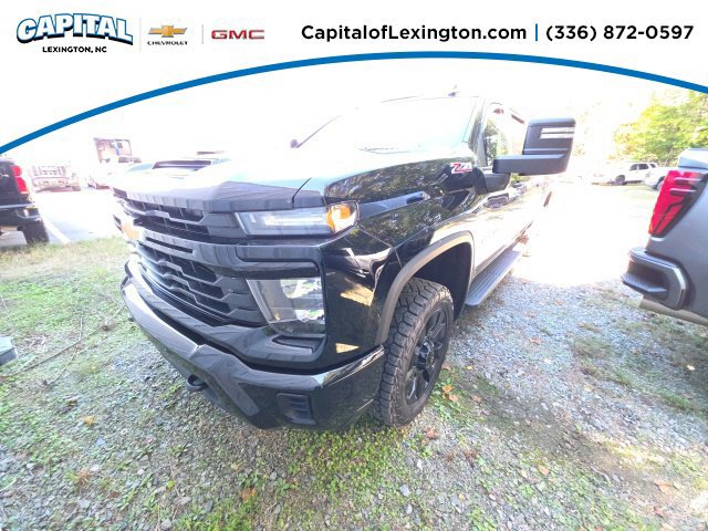 Used 2024 Chevrolet Silverado 2500 Custom w/ Custom Value Package AWD/4WD image 1